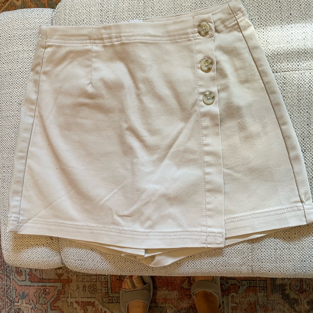 Stylish Cream Button Skirt